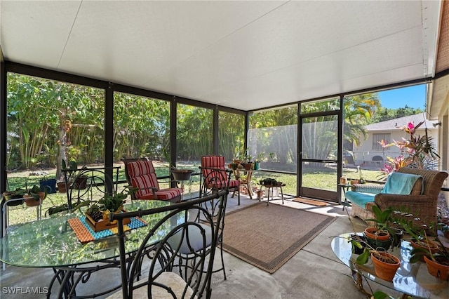 view of sunroom / solarium