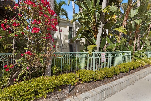 445 3rd Ave S Unit 102, Naples, FL 34102 - view of front of house