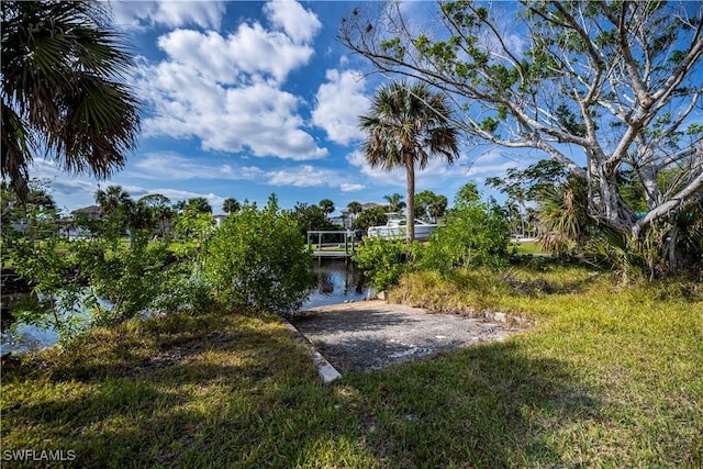 Listing photo 2 for 27210 Del Ln, Bonita Springs FL 34135