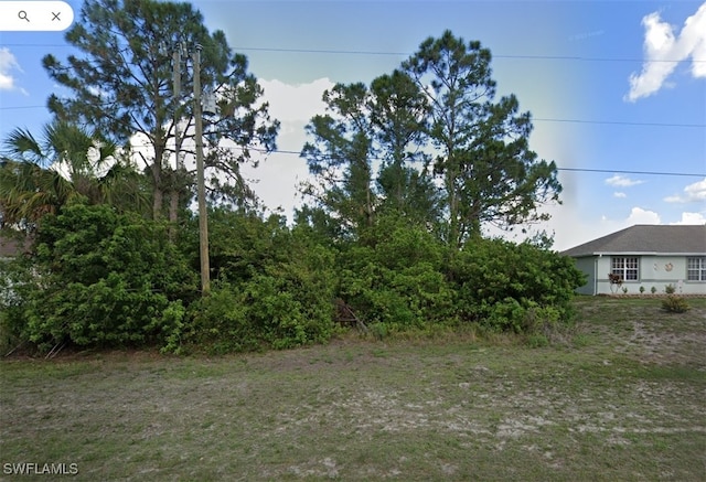 Listing photo 2 for 527 Eisenhower Blvd, Lehigh Acres FL 33974