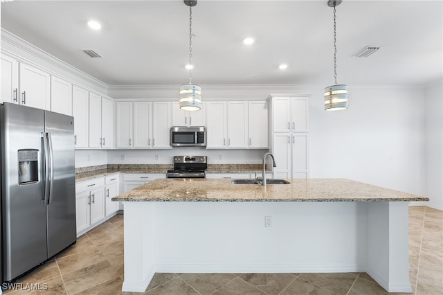 kitchen with a center island with sink, visible vents, a sink, white cabinets, and appliances with stainless steel finishes