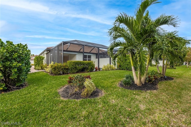 view of yard featuring a lanai