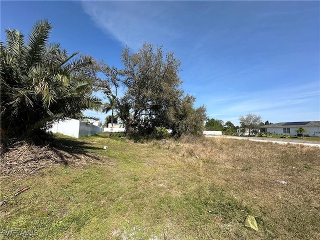 Listing photo 2 for 3916 8th St SW, Lehigh Acres FL 33976