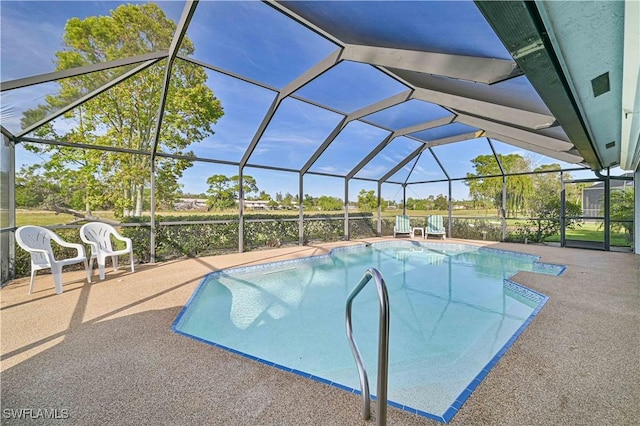 4145 Prestwick Ct, North Fort Myers, FL 33903 - pool with a lanai and a patio area