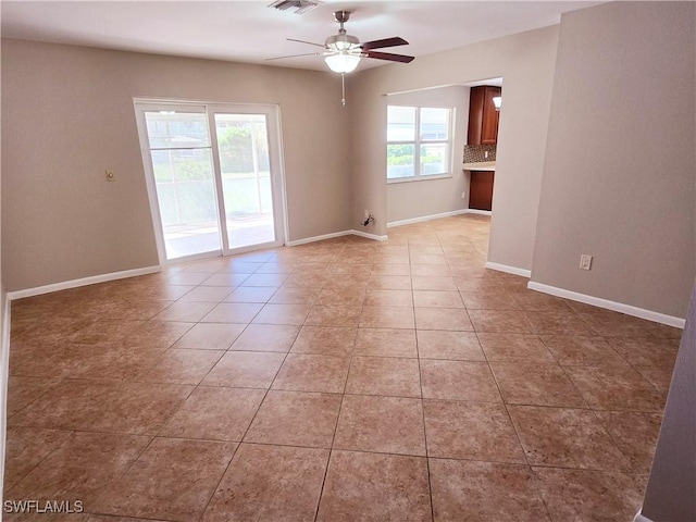 Listing photo 3 for 1404 SE 15th St, Cape Coral FL 33990