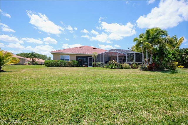 view of yard featuring a lanai