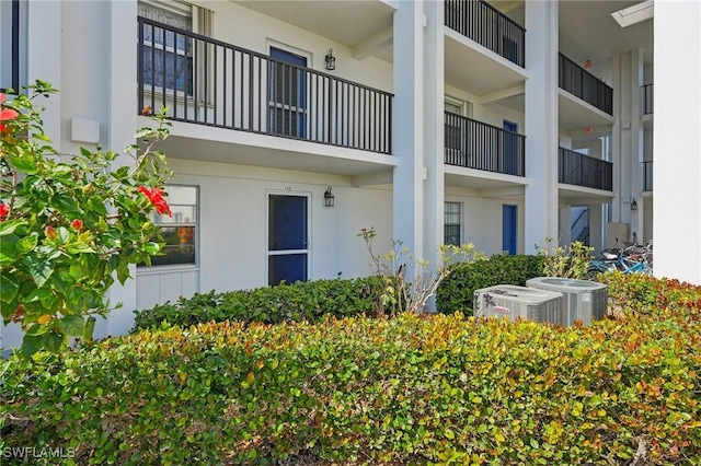 view of building exterior featuring cooling unit