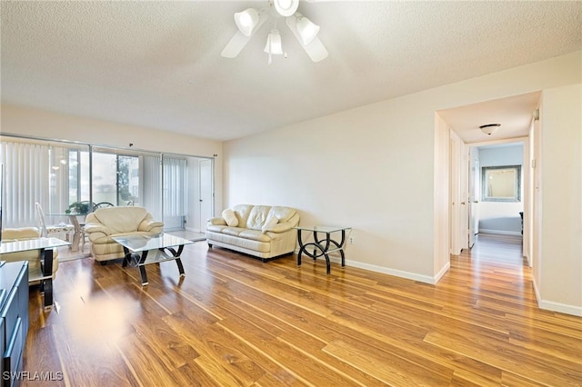 1828 Pine Valley Dr Unit 109, Fort Myers, FL 33907 - photo 2
