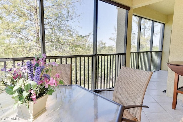 view of sunroom / solarium