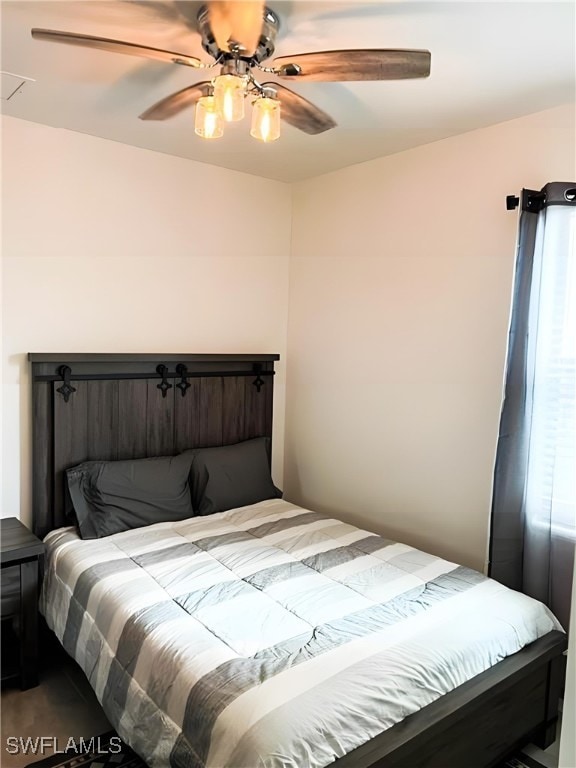 bedroom featuring ceiling fan