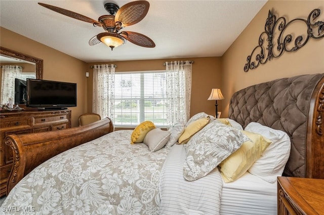 bedroom with a ceiling fan