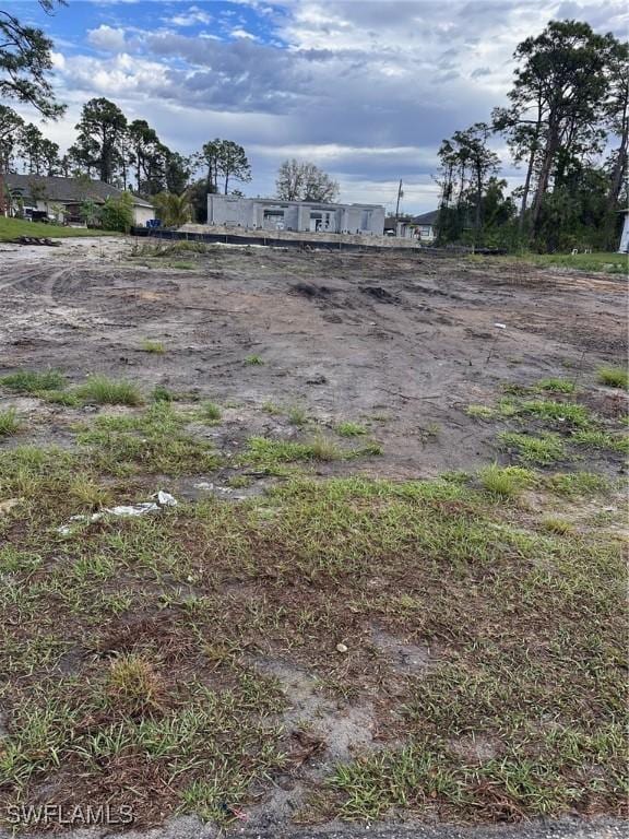 Listing photo 2 for 551-553 Meadow Rd, Lehigh Acres FL 33973