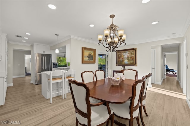 dining area featuring visible vents, recessed lighting, light wood-type flooring, and ornamental molding