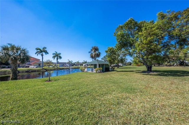 view of yard with a water view