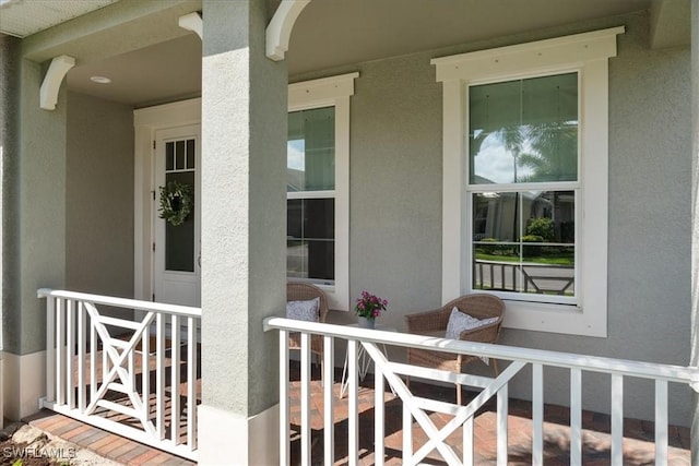 balcony featuring covered porch