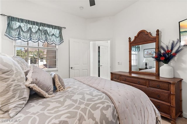 bedroom with ceiling fan