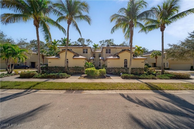 view of front of property with stucco siding