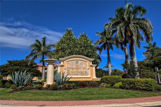 8261 Pathfinder Loop Unit 730, Fort Myers, FL 33919 - view of community sign