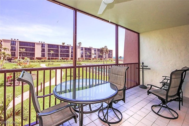 balcony with a ceiling fan