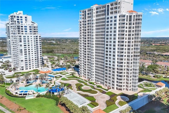 bird's eye view featuring a city view