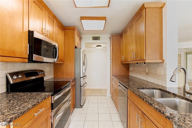 110 Bennington Dr Unit 2, Naples, FL 34104 - photo 12