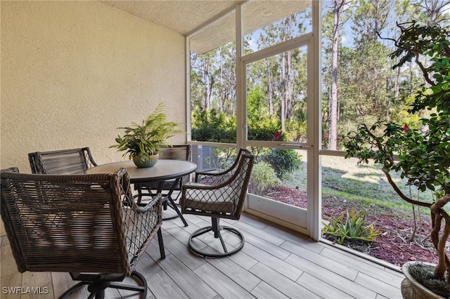 view of sunroom / solarium