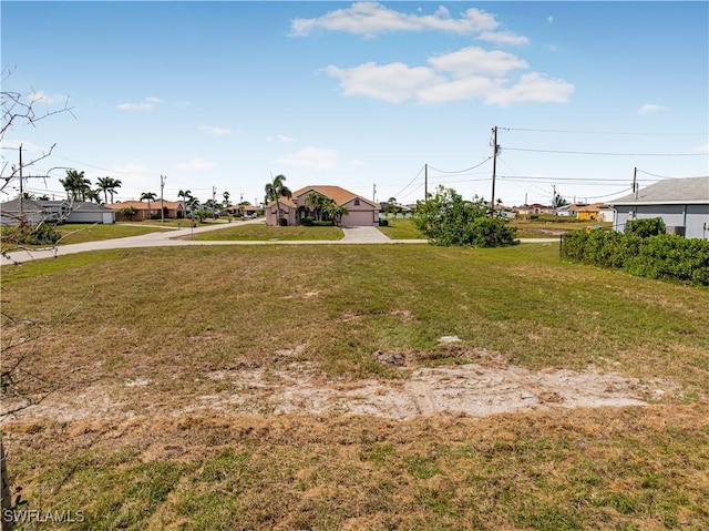 Listing photo 3 for 1315 NW 14th Pl, Cape Coral FL 33993