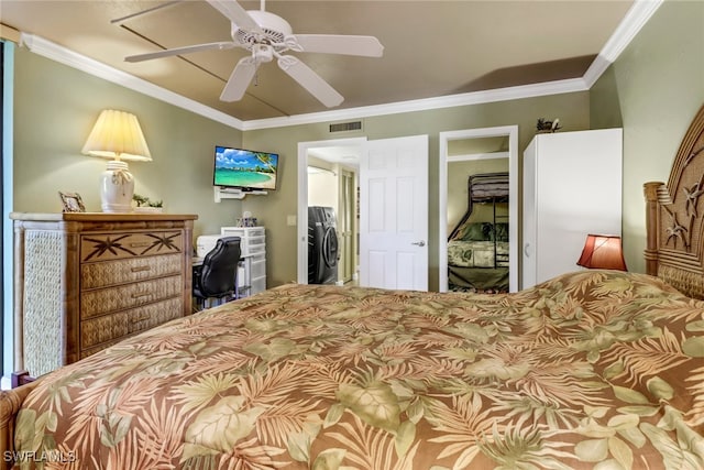 bedroom with washer / clothes dryer, visible vents, crown molding, and ceiling fan