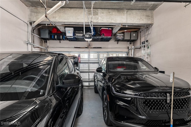 garage featuring concrete block wall