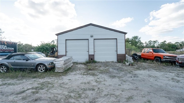 view of detached garage