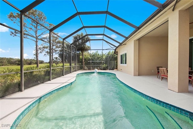 18191 Parkside Greens Dr, Fort Myers, FL 33908 - outdoor pool with a patio area