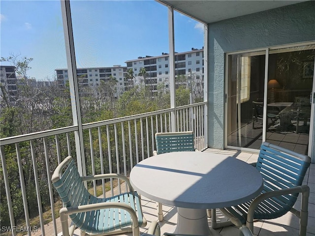 balcony with outdoor dining space