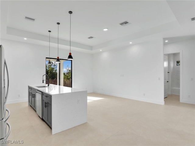 1612 NW 9th Ave, Cape Coral, FL 33993 - kitchen featuring recessed lighting, stainless steel appliances, a sink, visible vents, and a tray ceiling