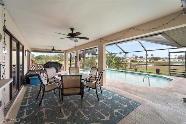 view of sunroom / solarium