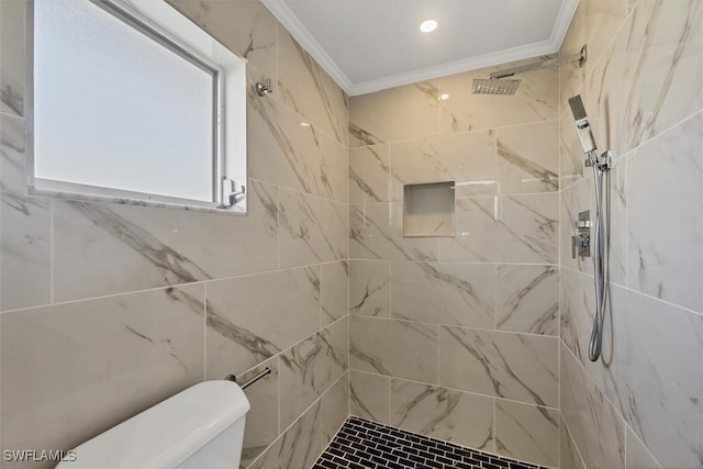 2501 Rio Grande Dr, Punta Gorda, FL 33950 - full bathroom with toilet, recessed lighting, a tile shower, and ornamental molding