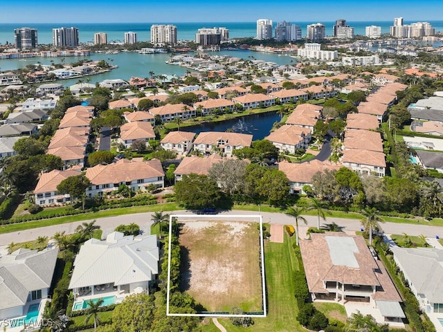 Listing photo 2 for 732 Park Shore Ct, Naples FL 34103