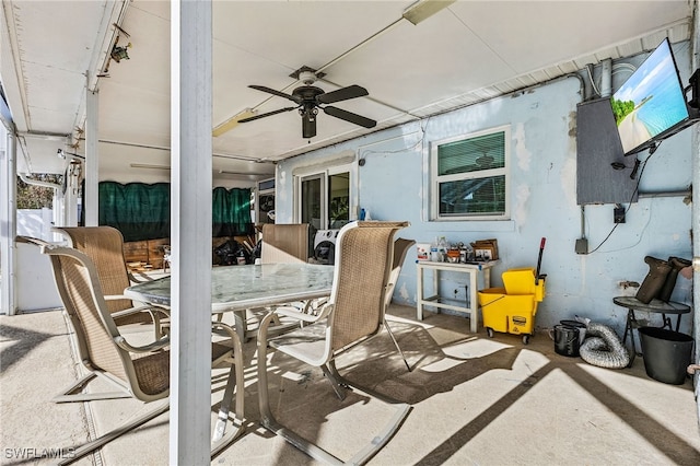 view of patio with ceiling fan and outdoor dining space