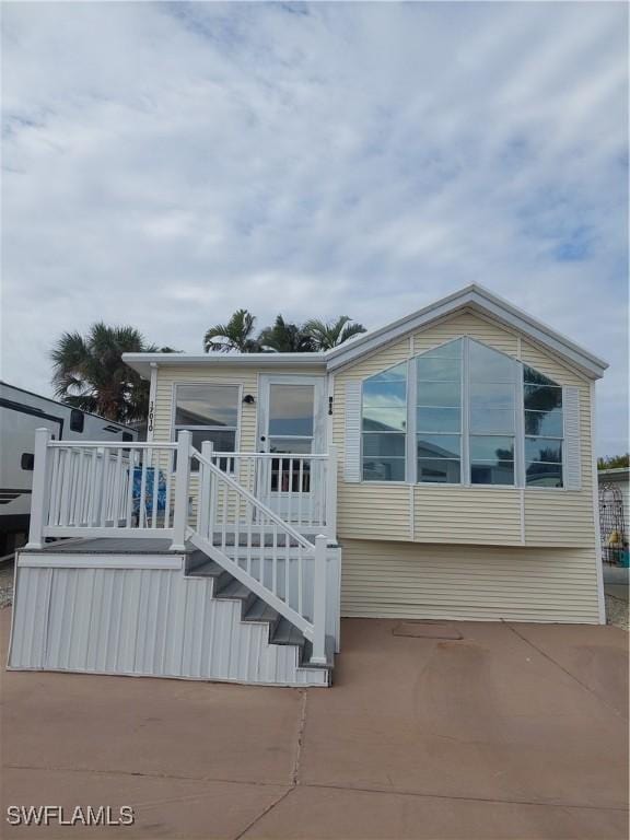 manufactured / mobile home with a deck