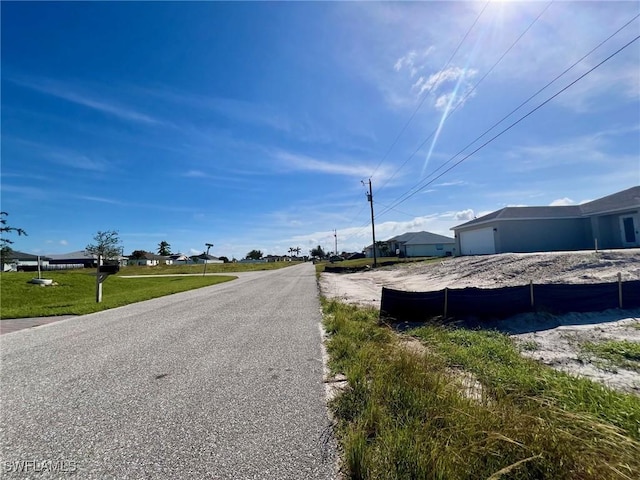 Listing photo 3 for 504 NW 20th St, Cape Coral FL 33993