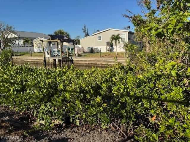 Listing photo 3 for 3005 Bamboo Ct, Punta Gorda FL 33950