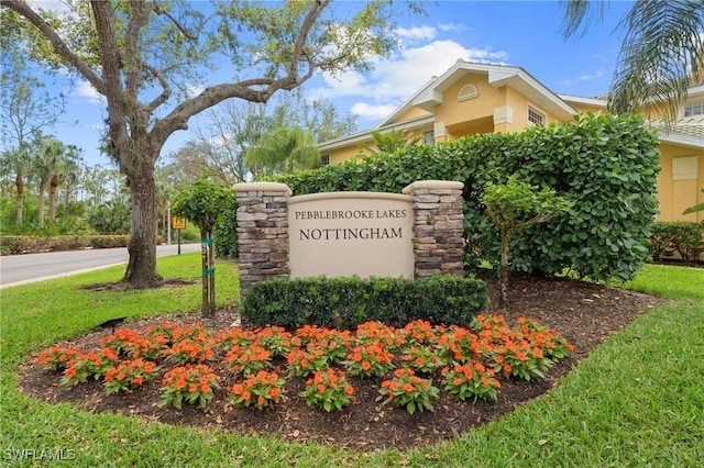 view of community / neighborhood sign