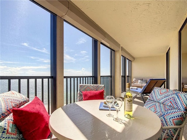 view of sunroom / solarium