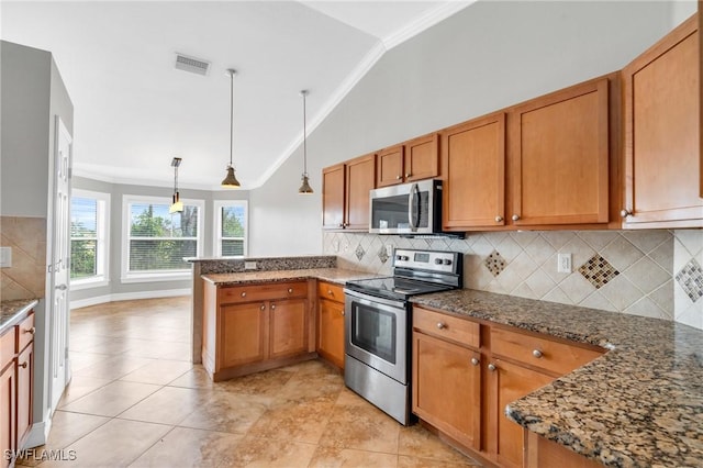 kitchen with stainless steel appliances, visible vents, decorative backsplash, ornamental molding, and a peninsula