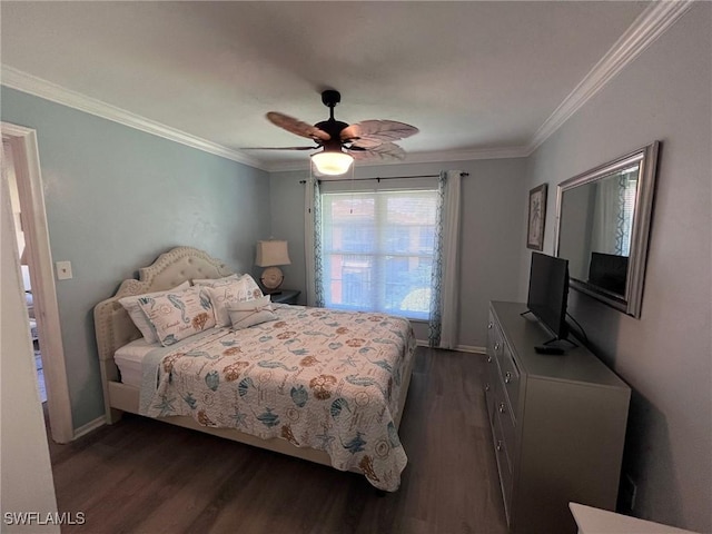 bedroom featuring baseboards, ceiling fan, dark wood finished floors, and crown molding