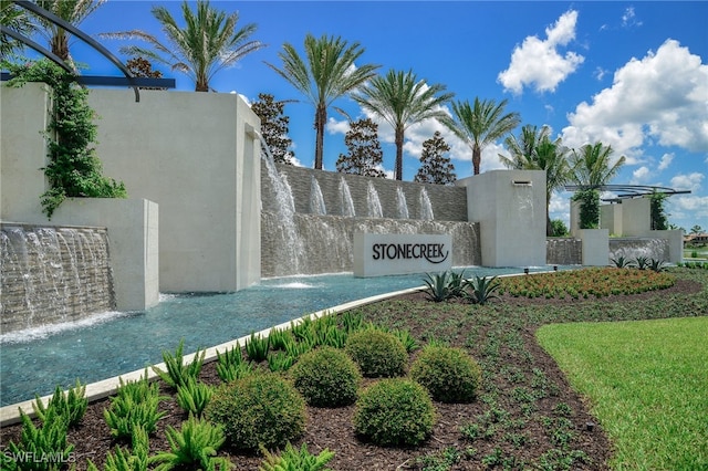 view of community / neighborhood sign