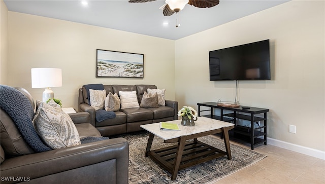 living area featuring ceiling fan, recessed lighting, and baseboards