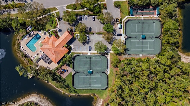 bird's eye view featuring a water view