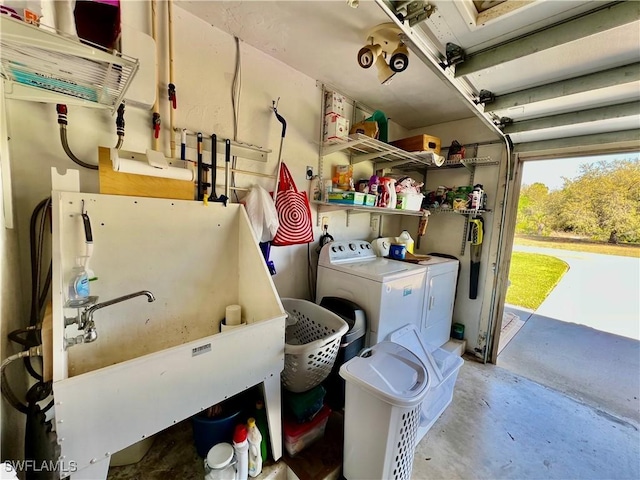 garage with washer and dryer