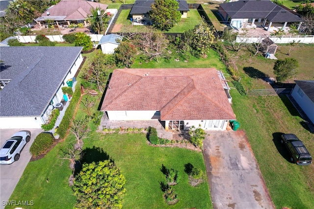 bird's eye view with a residential view