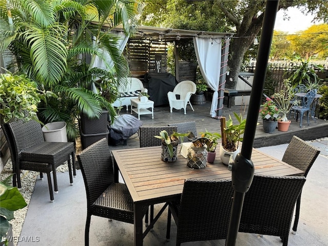 view of patio with outdoor dining space